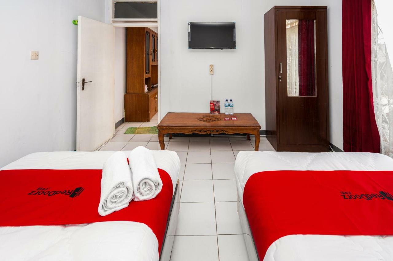 Reddoorz Syariah Near Rsud Cimacan Bogor Exterior foto